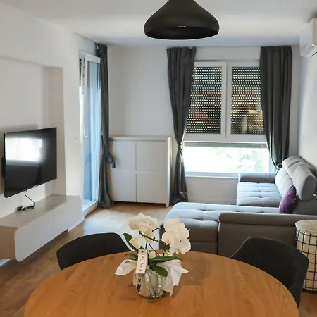 Lejlighed Modern Escape With Garage *