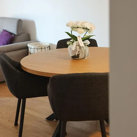 Lejlighed Modern Escape With Garage